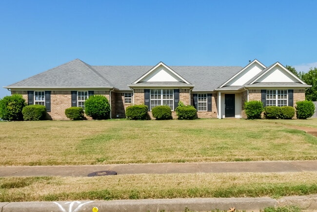 Building Photo - 2401 N Forest Hill Irene Rd