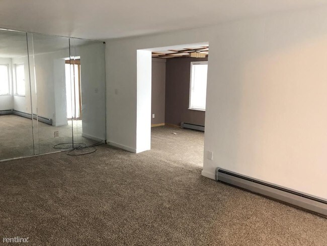 Foto del edificio - 2805 Custer Ave