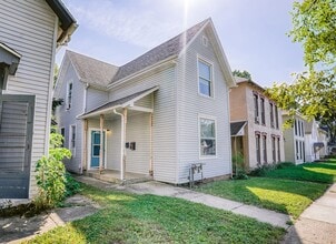 Building Photo - 1429 South St