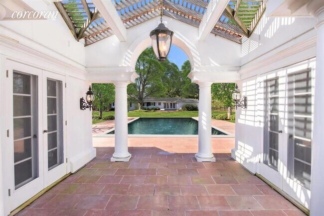 Foto del edificio - 33 Apaquogue Rd