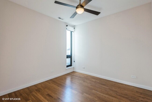 Building Photo - 1703 W Chicago Ave