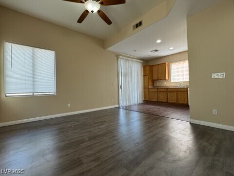 Foto del edificio - 6516 Raven Hall St