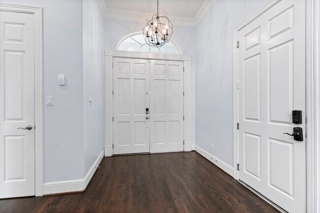 Foto del edificio - 4626 Braeburn Dr