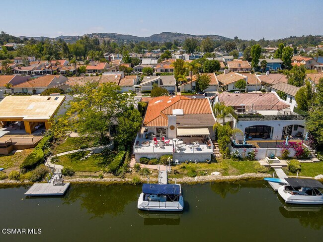 Foto del edificio - 2398 Leeward Cir