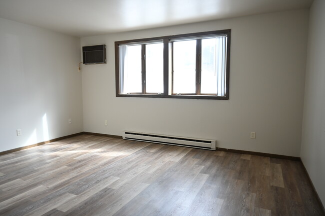 Apt 1 - Woodland Chalet Apartments