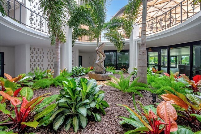 Foto del edificio - 3951 Gulf Shore Blvd N