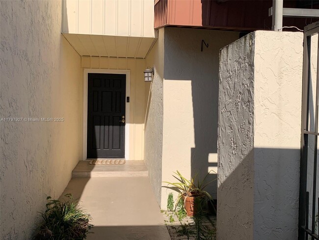 Foto del edificio - 7655 SW 106th Ave