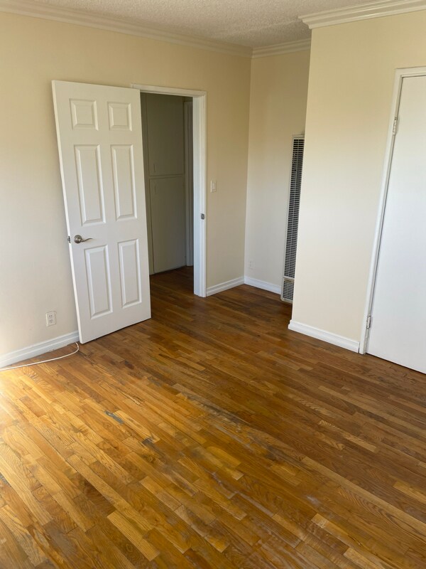 Foto del edificio - 5853 Virginia Ave