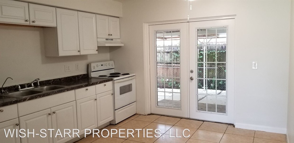 Foto principal - 2 br, 1 bath Apartment - 1352 Sunset Rd