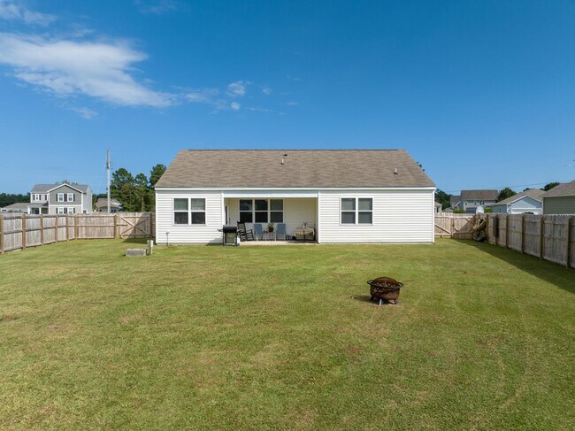 Foto del edificio - Charming 3-Bedroom Home for Rent in The Pr...