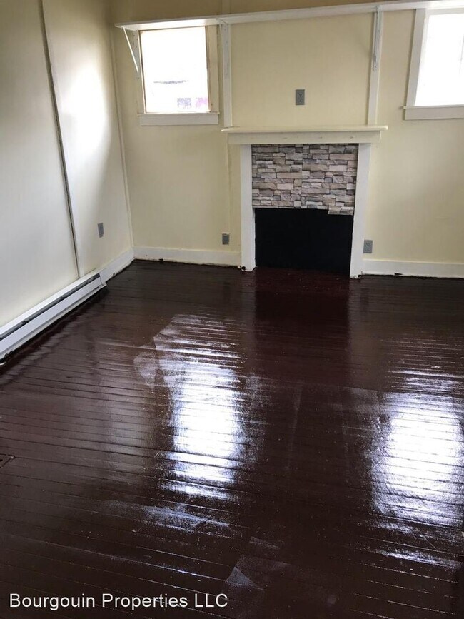 Foto del edificio - 2 br, 1 bath House - 228 East St