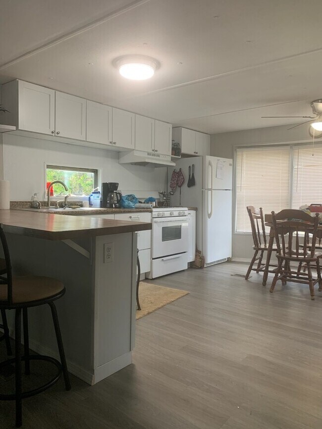 Foto del edificio - Two bedroom newly remodeled mobile home