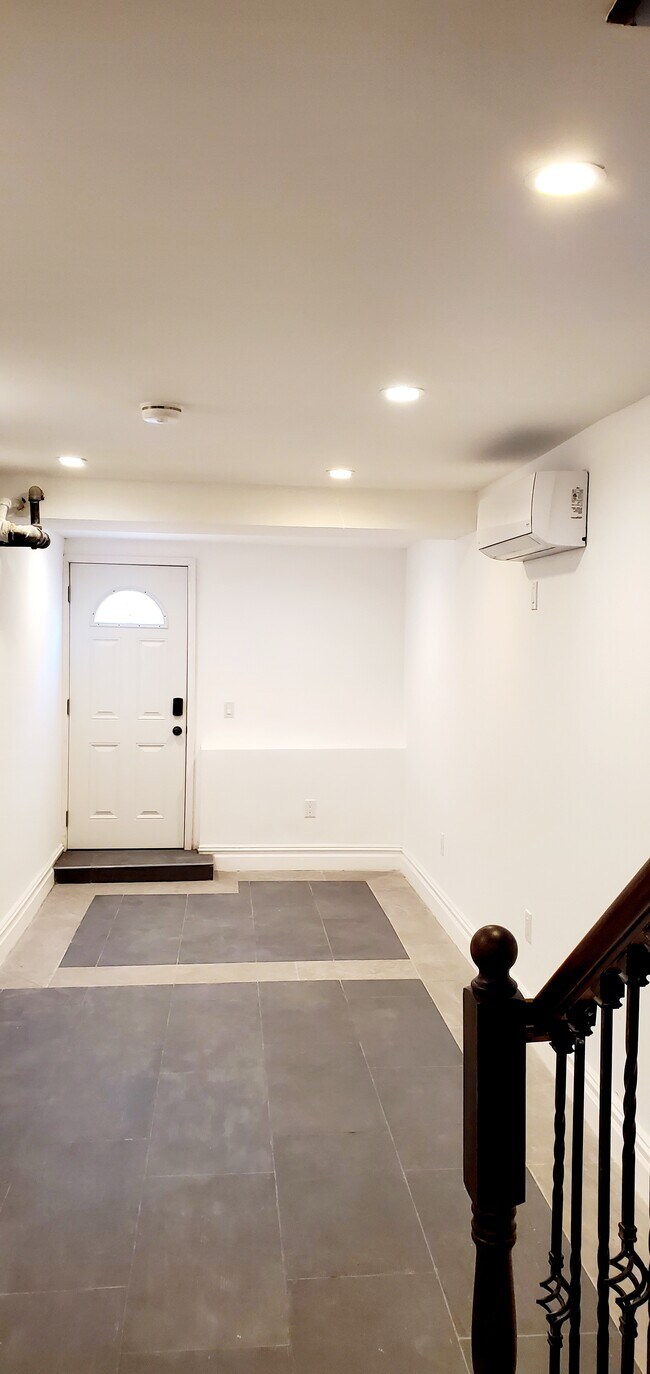 Building Photo - 7505 67th Dr