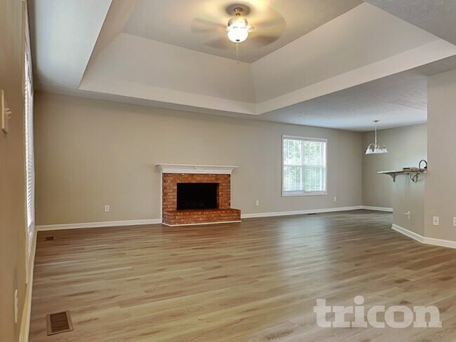 Foto del edificio - 2114 Lindley Ln