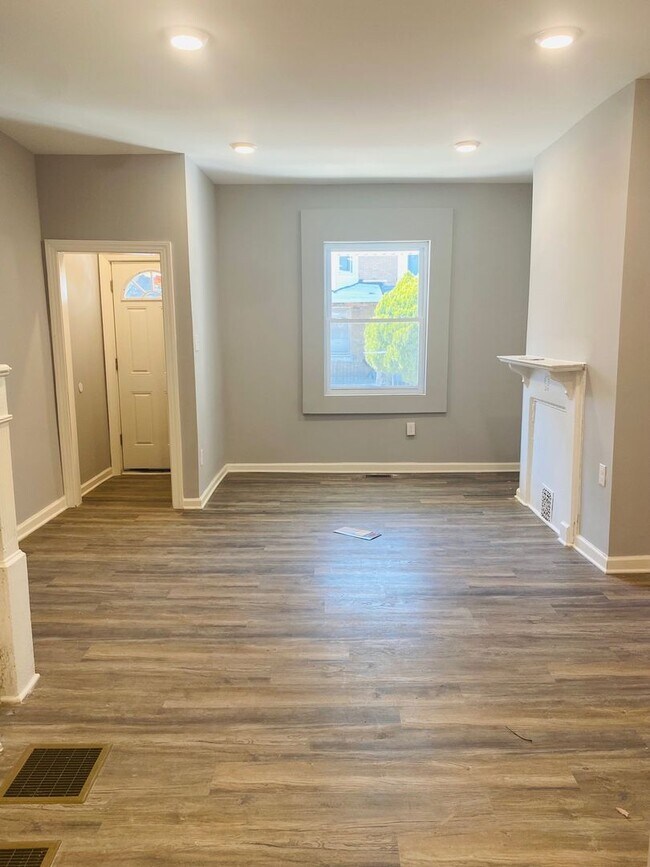 Building Photo - Anika Homes 3 Bedroom