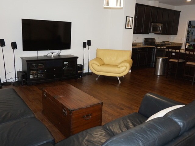 Building Photo - 74 Marcel Ln