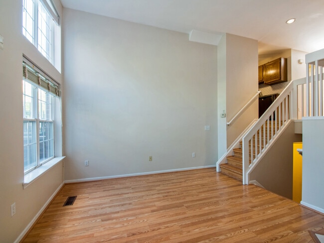 Building Photo - 1574 Maryland Club Dr