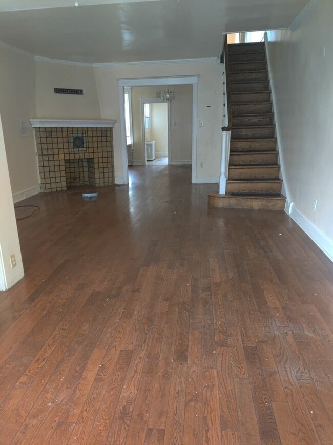 Photo - 6603 N Gratz St (Philadelphia, PA) House