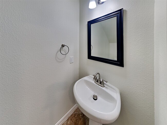 Foto del edificio - 26949 Carriage Manor Ln