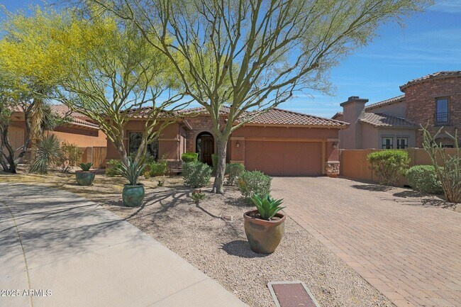 Building Photo - 9973 E Edgestone Dr