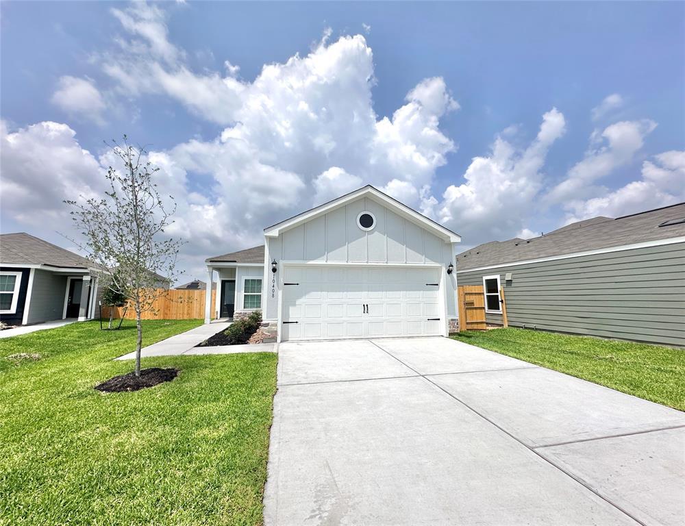 Primary Photo - 10408 Sunny Petal Cir