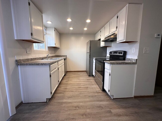 Building Photo - 3039 Starlight Cir