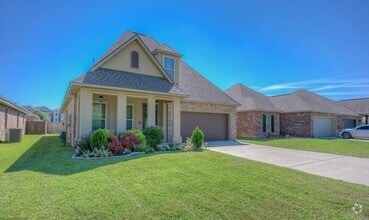 Building Photo - 639 Riverscape Dr