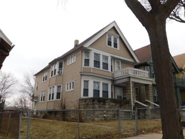 Building Photo - 2857 N 2nd St