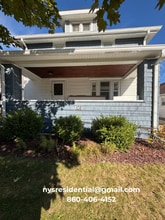 Building Photo - 108 Robble Ave