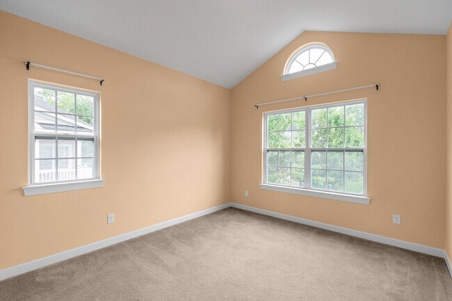 Foto del edificio - Beautiful Condo Minutes from Ballantyne wi...