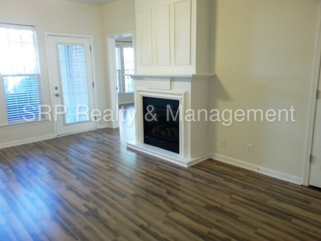 Building Photo - 3210 Margellina Dr