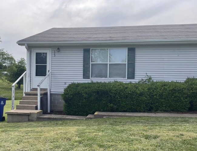 Building Photo - 523 Hutchens Rd