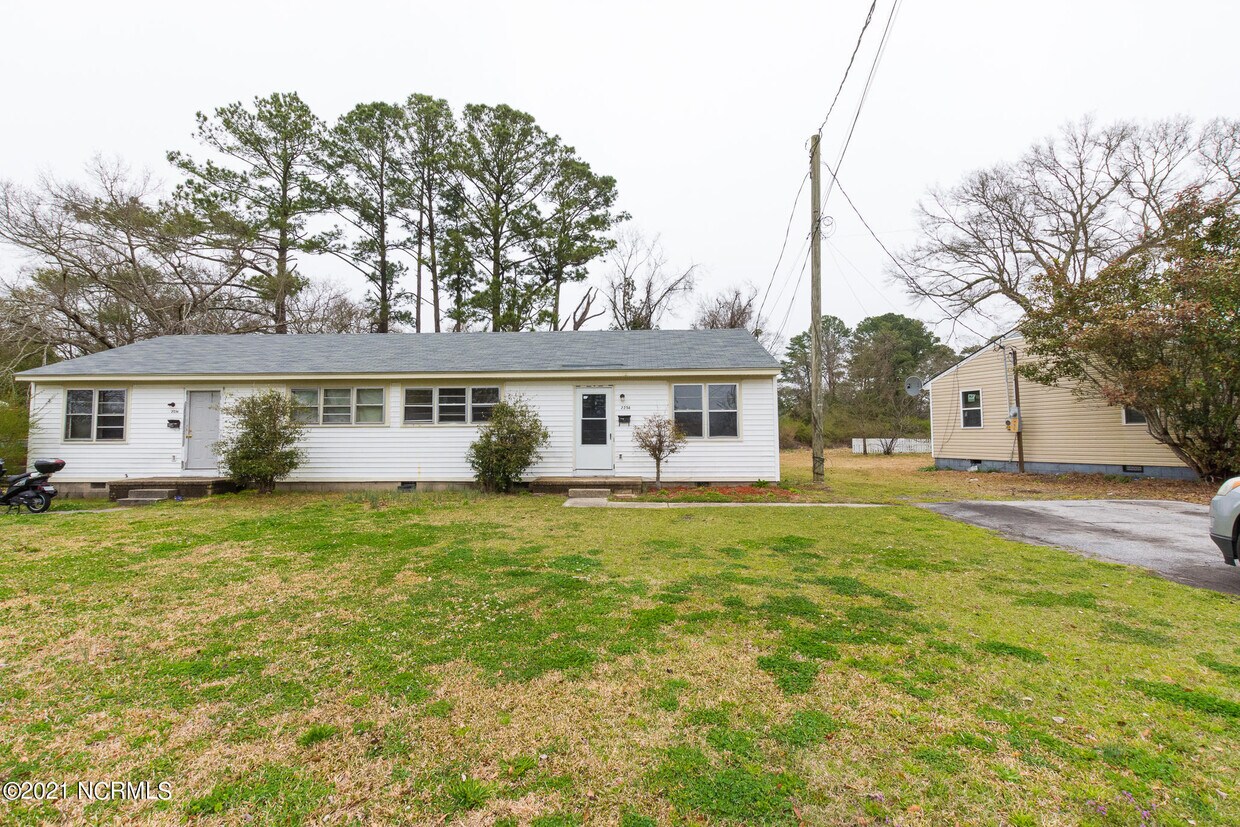 2254 Onslow Dr, Jacksonville, NC 28540 Townhouse for Rent in Jacksonville, NC