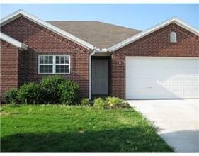 Building Photo - 4109 SW Broadstone Ave