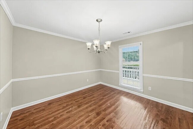 Foto del edificio - 4352 Lakeside Hills Way NE