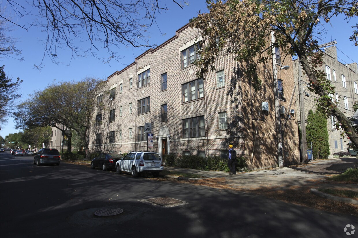 Building Photo - 5201 N Wayne Ave