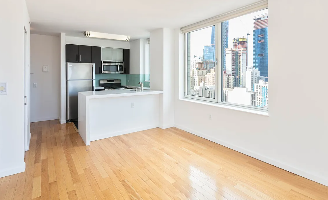 Foto principal - 344 W 37th St