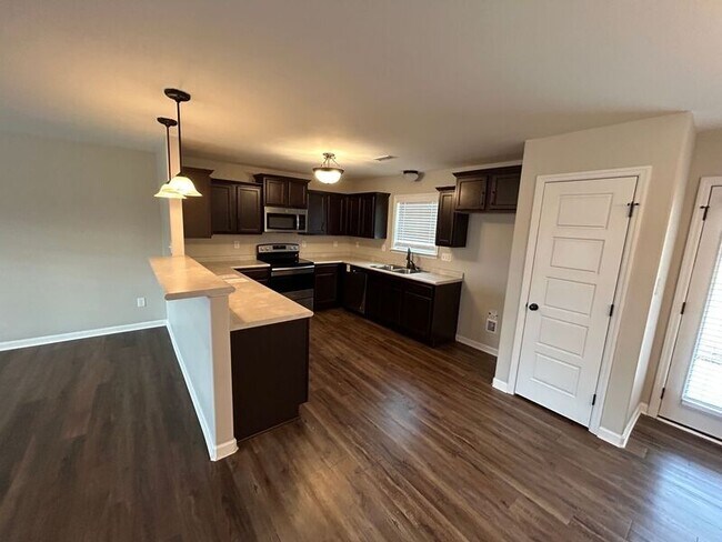 Foto del edificio - 107 Angela Ridge Way