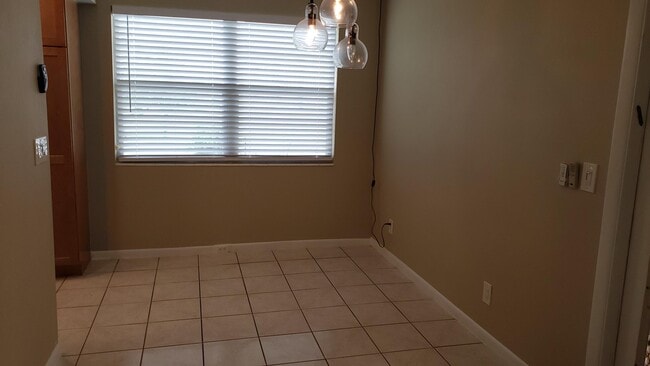 Building Photo - 312 Brighton H