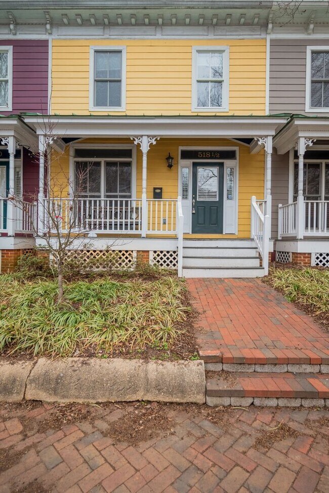Building Photo - 518 1/2 S Laurel St