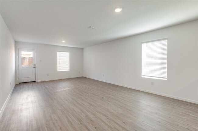 Foto del edificio - 6301 Whimbrel Wy