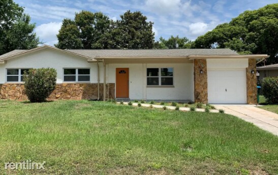 Building Photo - 3 br, 2 bath House - 10863 Village Green Ave