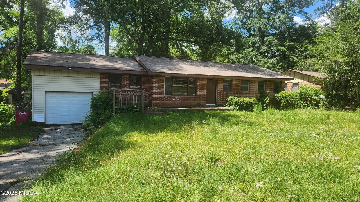 Primary Photo - 2304 Danbury Dr