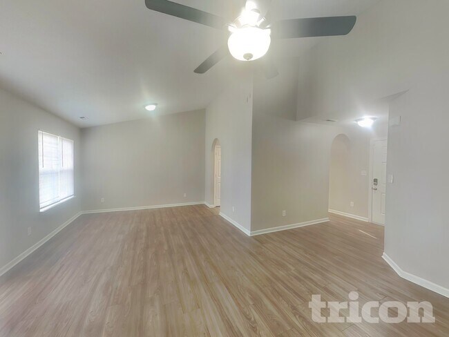 Foto del edificio - 6008 Bradford Ct