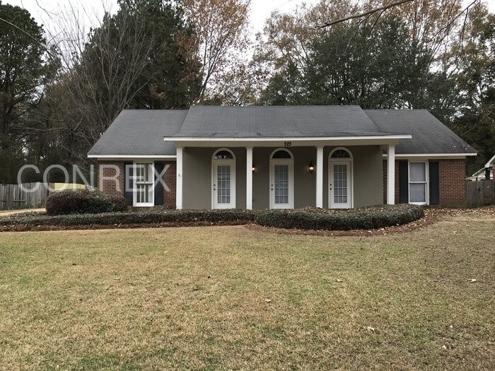 Primary Photo - FREE RENT ASK HOW!!!