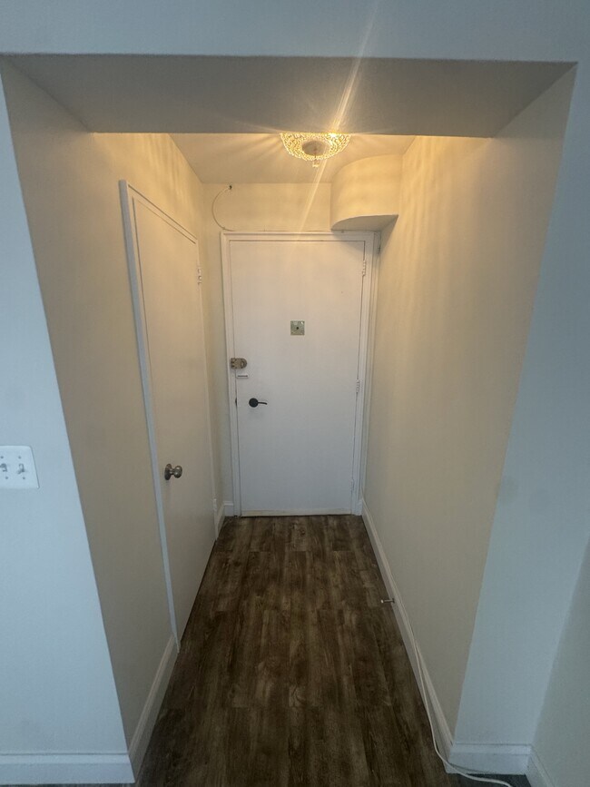 Foto del edificio - 3901 Tunlaw Rd NW