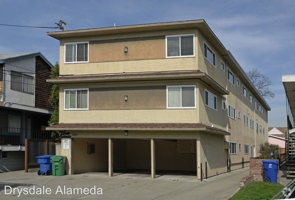 Foto principal - 2211 San Antonio Ave
