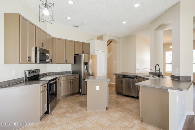 Foto del edificio - 1093 Maple Ln