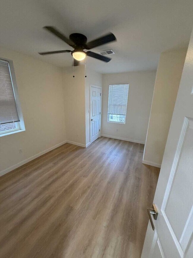 Foto del edificio - 6945 Limekiln Pike