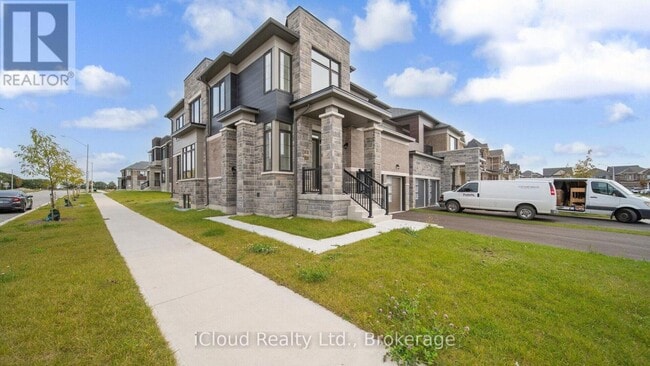 Building Photo - 20 Ludlow Dr